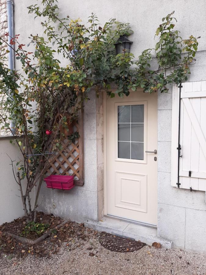 La Talonniere, Maison De Village Avec Terrasse Et 3 Chambres Messas Exteriér fotografie