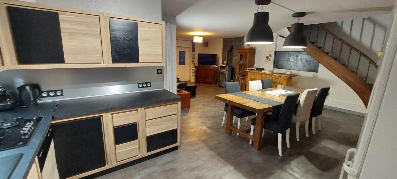 La Talonniere, Maison De Village Avec Terrasse Et 3 Chambres Messas Exteriér fotografie